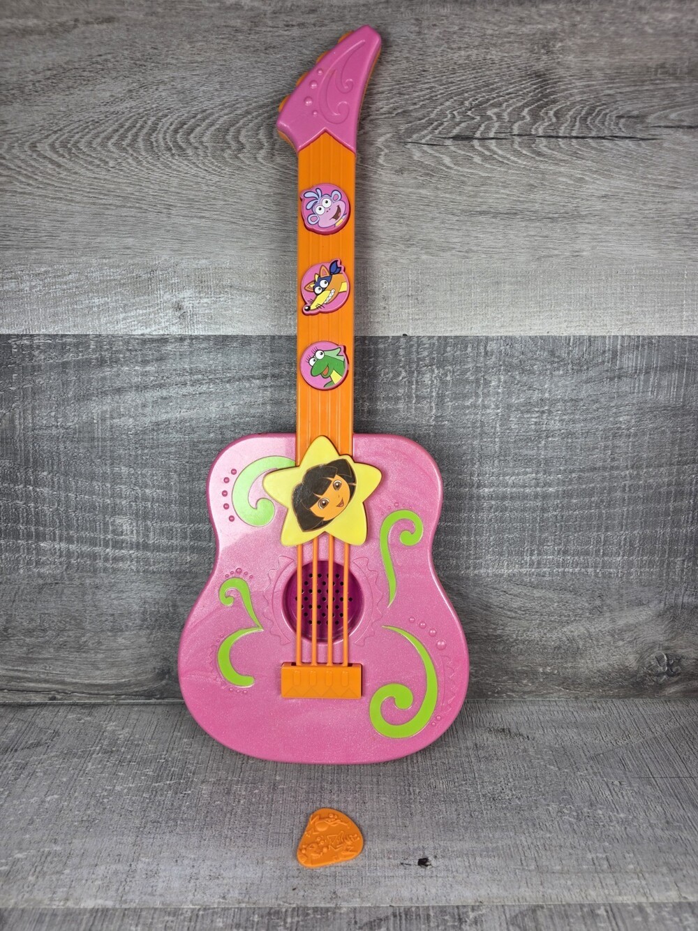 Fisher Price Dora The Explorer Strum Along Tunes Guitar Musical Works b193